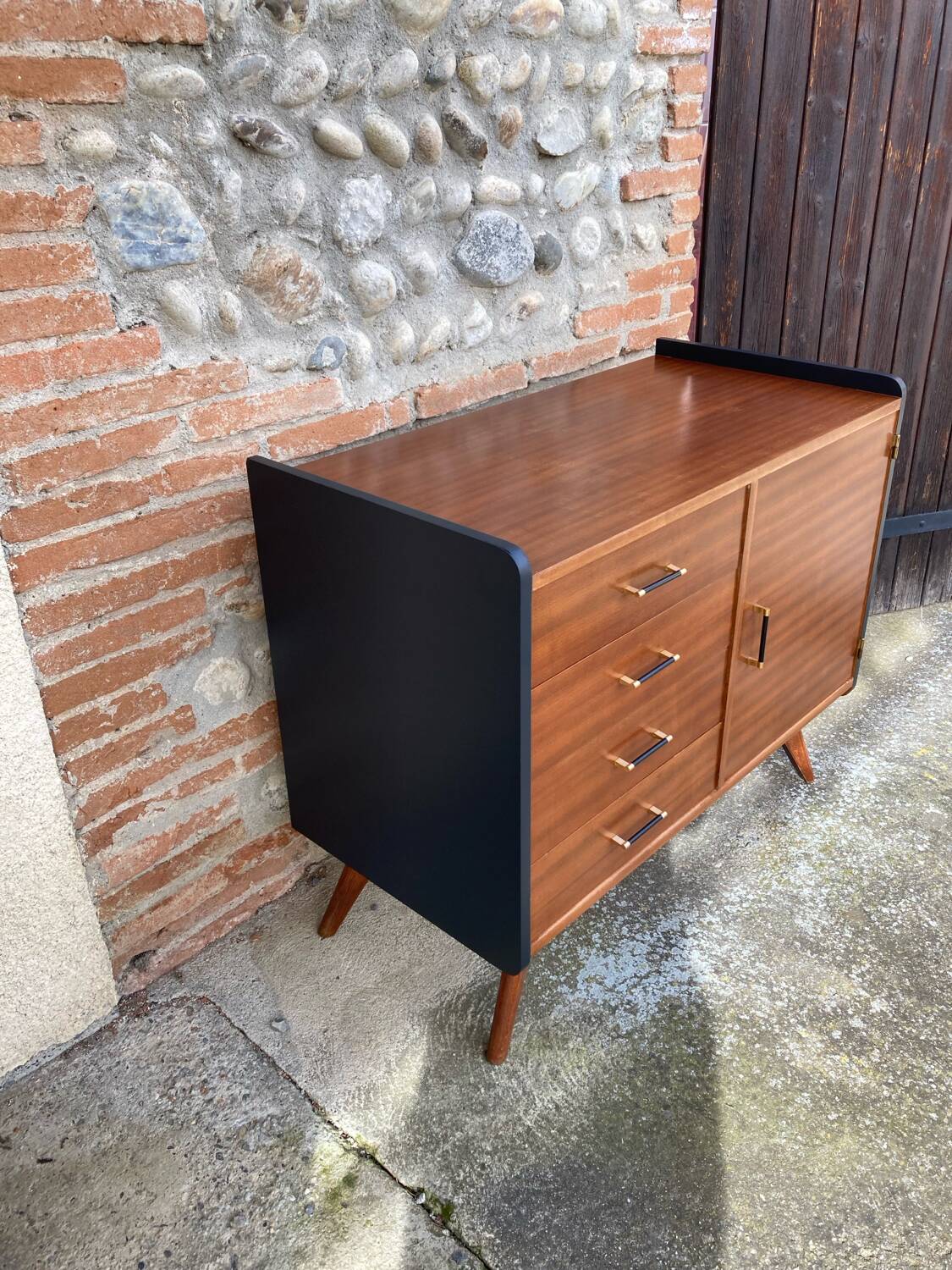 Vintage chest of drawers