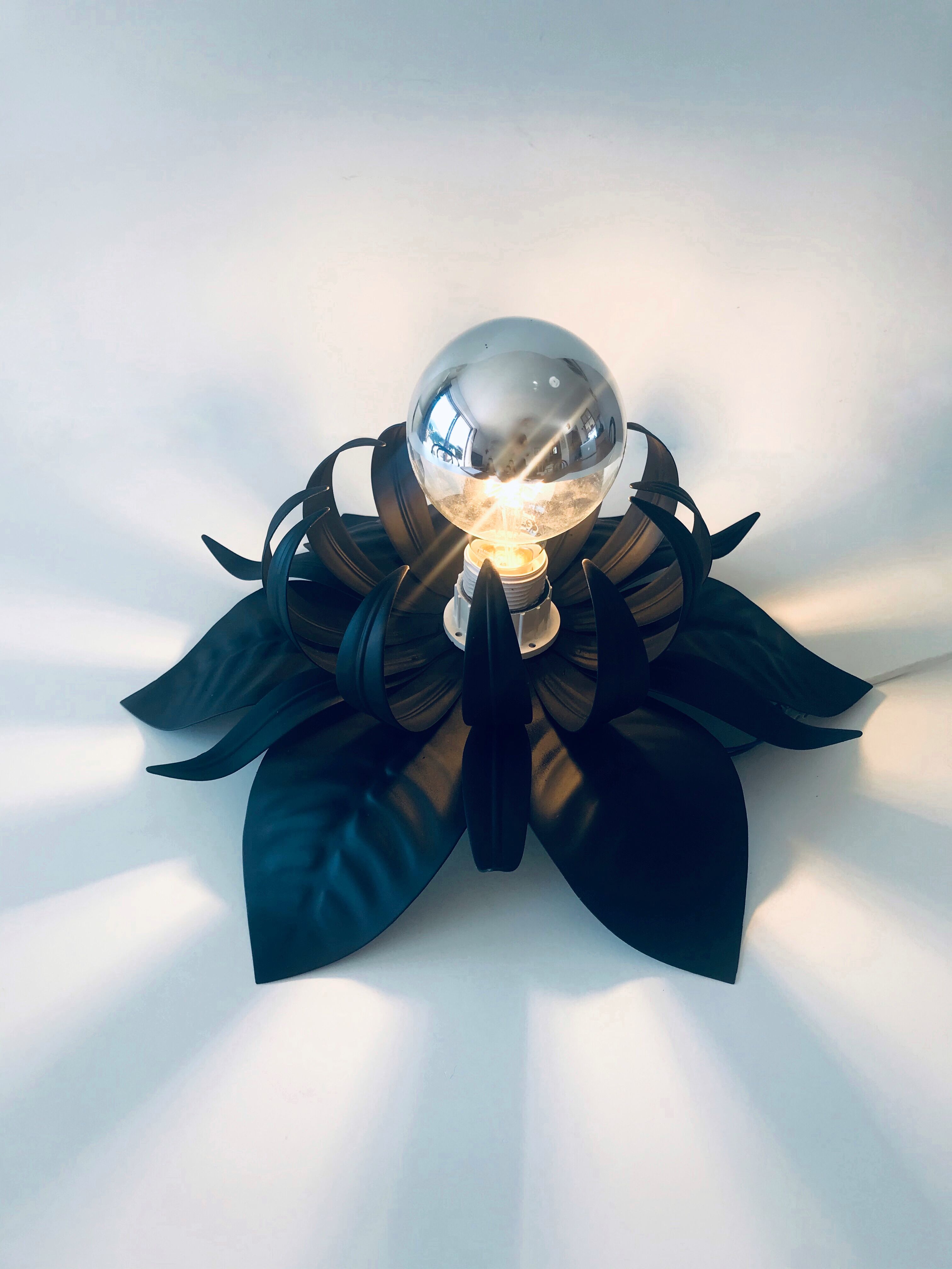 Black metal flower ceiling light