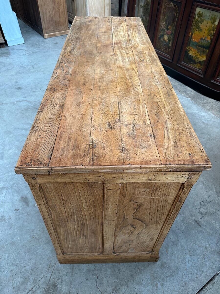 Trading counter early 20th century