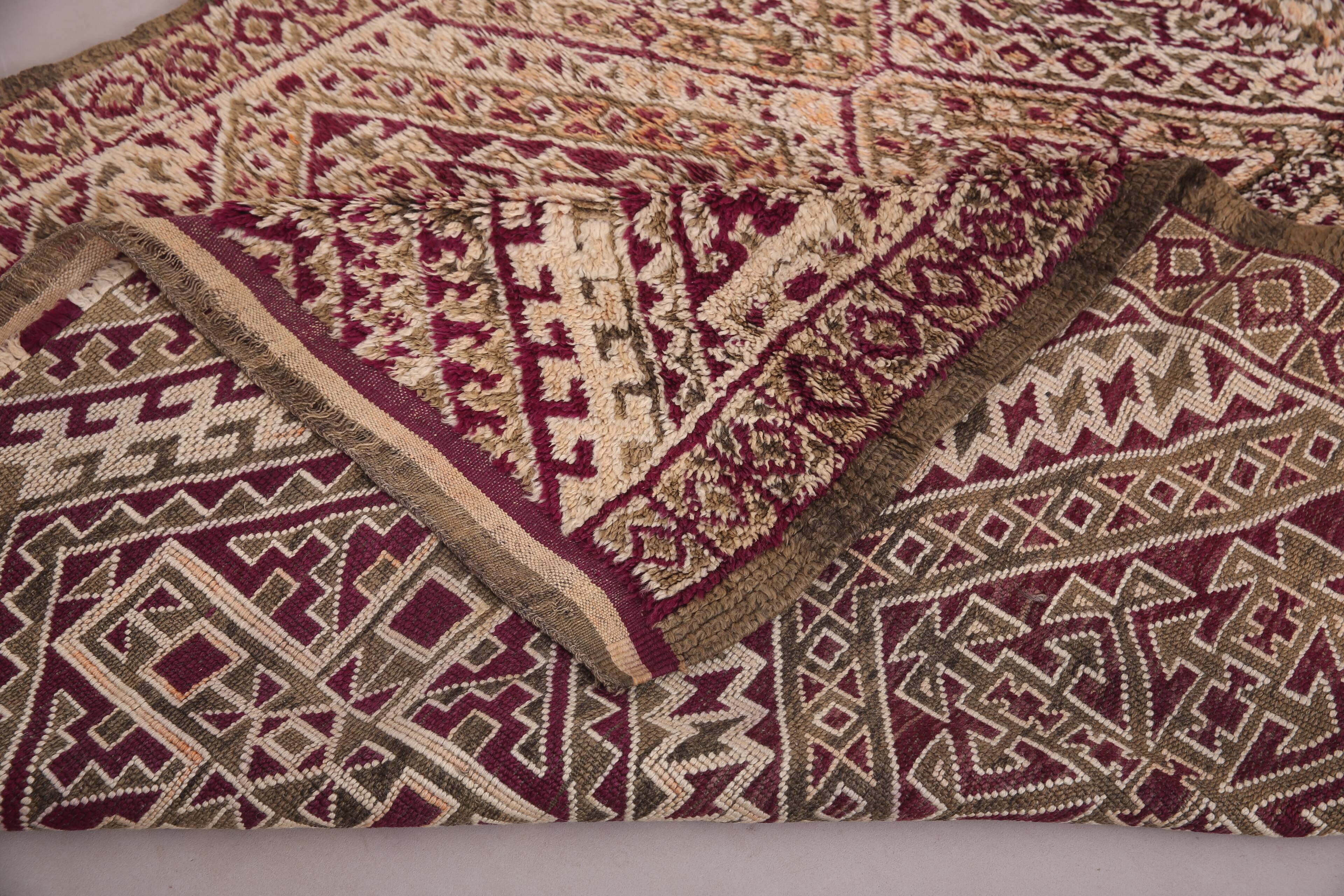 Purple Vintage Beni Mguild Rug 186 x 353 cm - Handmade Berber Wool Rug