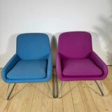 Pair of mid-century wool armchairs with metal legs – 1970s