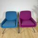 Une paire de fauteuils en laine des années 50 avec des pieds en métal – années 1970