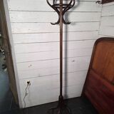 Perroquet ancien en bois courbé