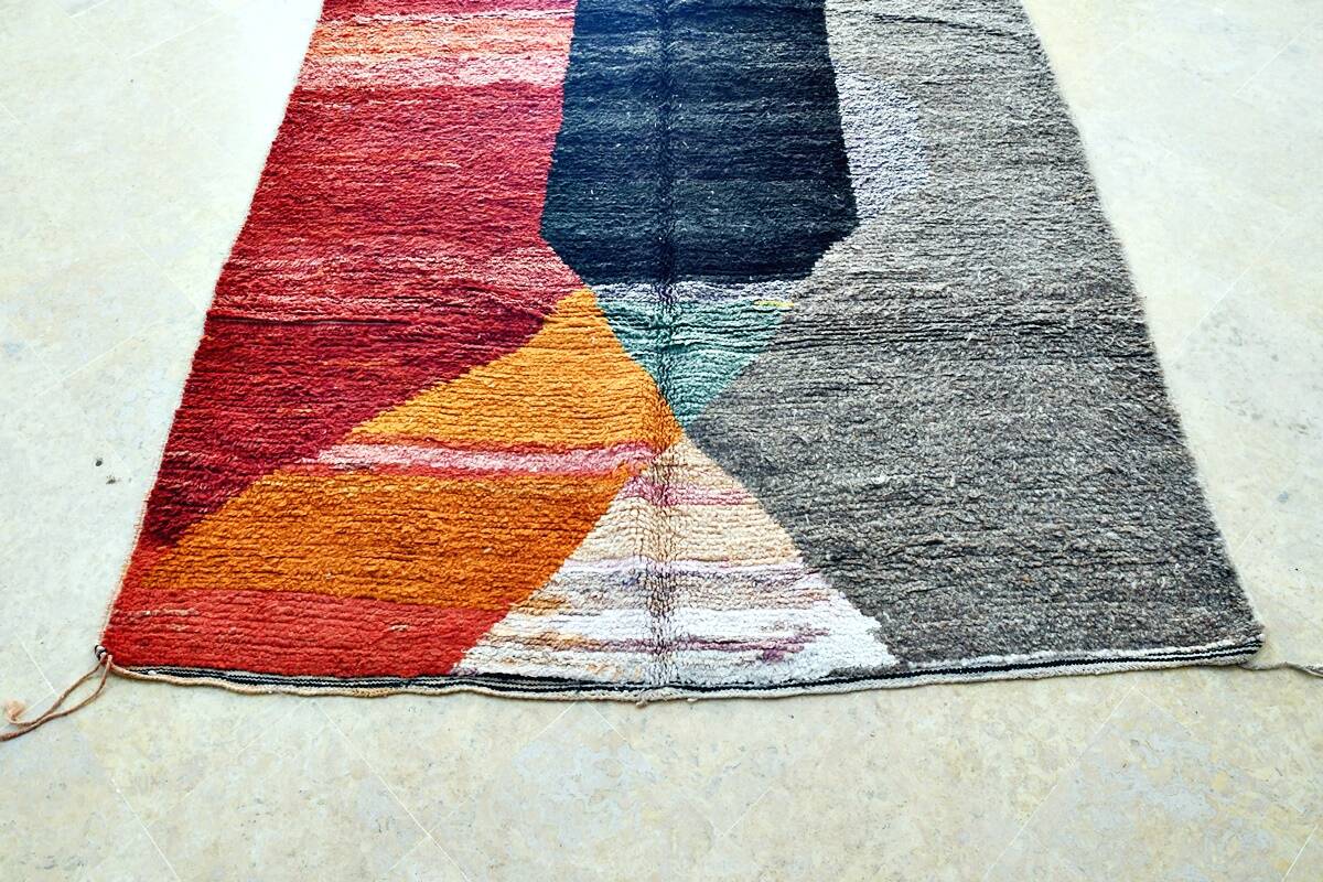 Moroccan Berber rug Boujaad 320 x 180 cm New
