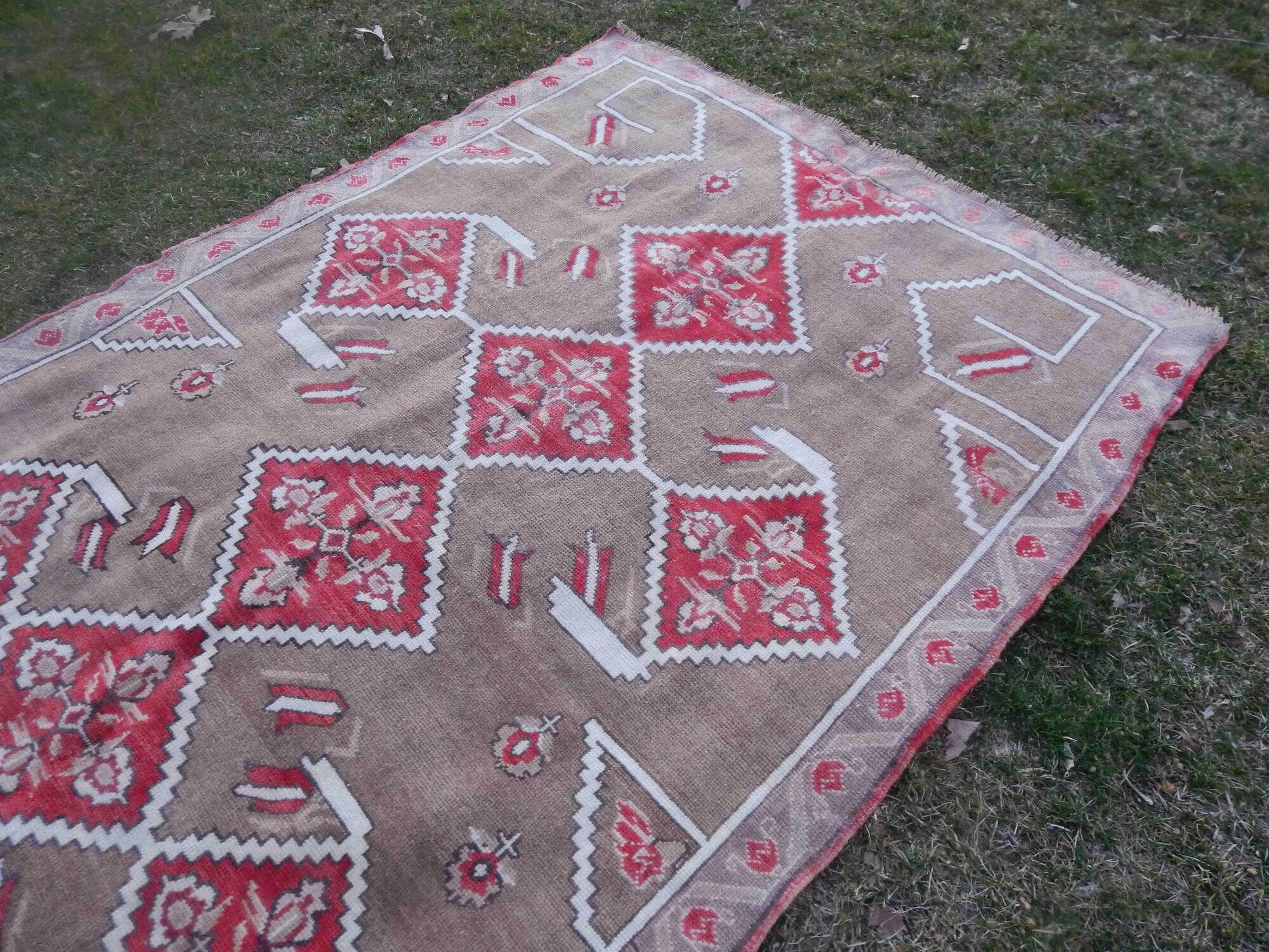 Vintage Turkish Oushak rug 154x243 cm