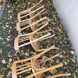 4 chaises de bistrot dont estampillée Baumann