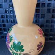 Vase en terre cuite décor de fleurs
