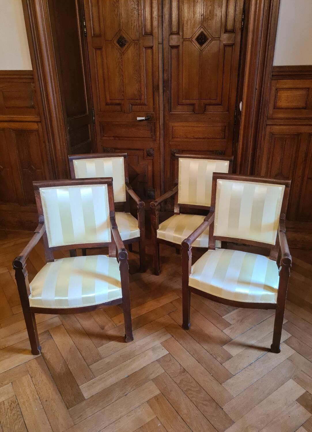 Serie 4 fauteuils Ep Consulat