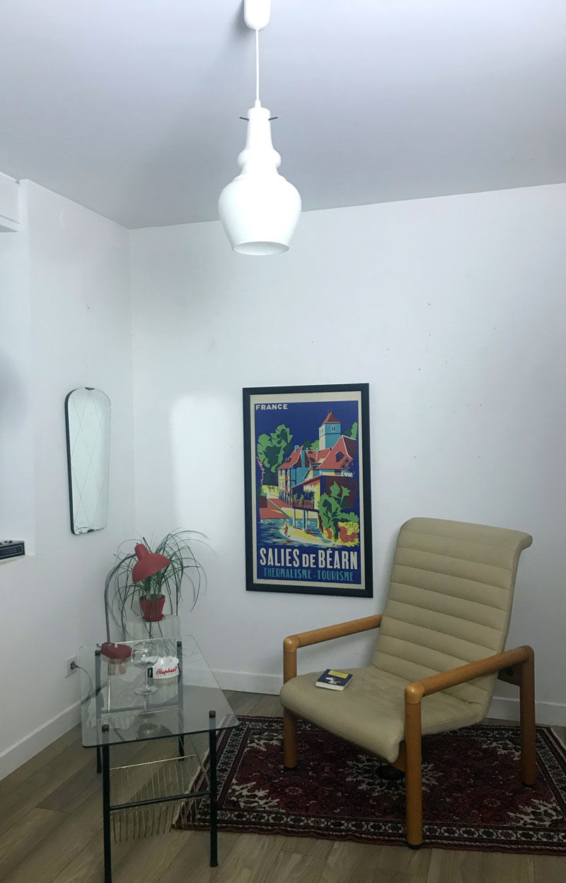 Opaline pendant light