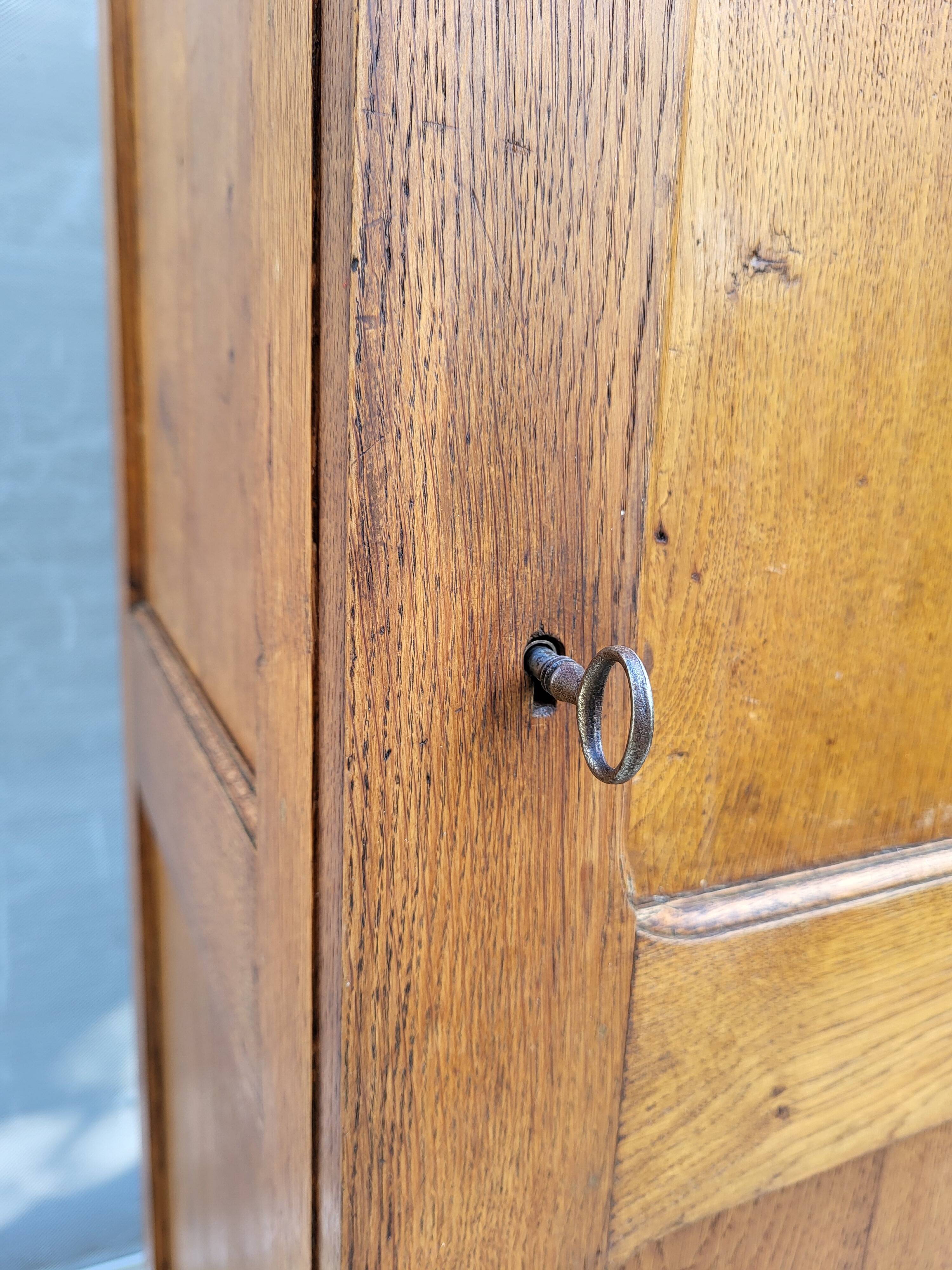 Trade furniture 257 Art Deco bookcase 1925