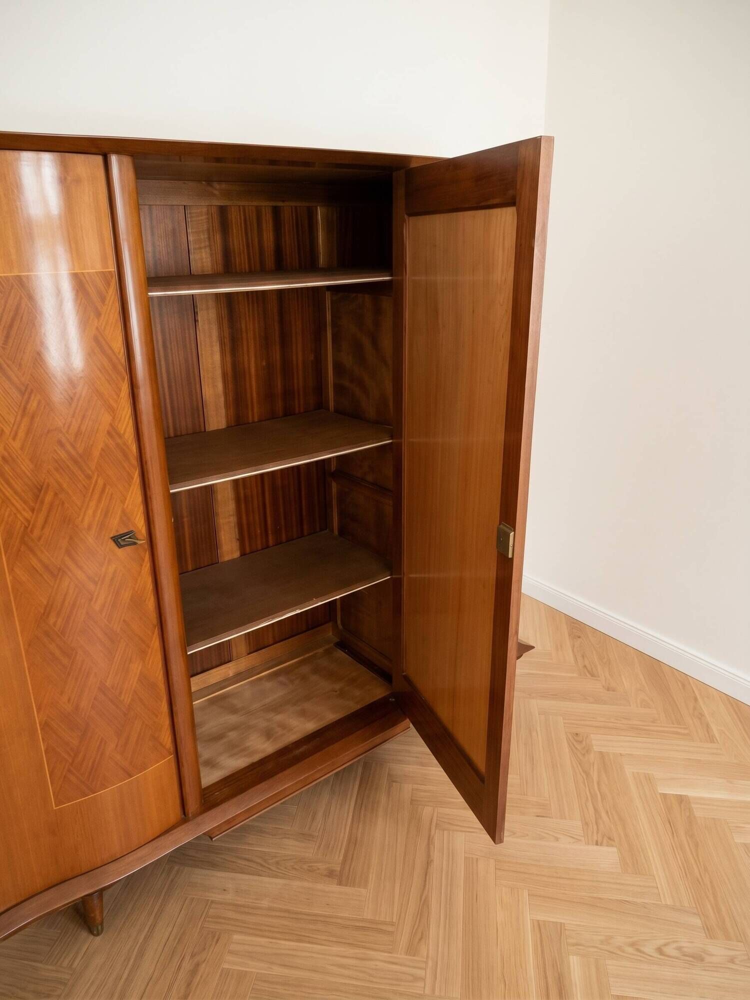 Antique 3-door Art Deco wardrobe in mahogany and marquetry