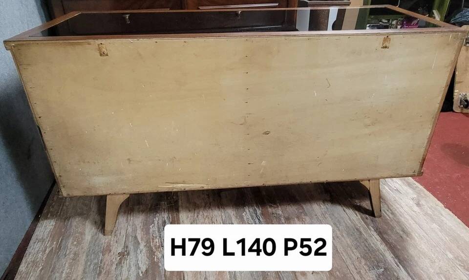 After Paolo Buffa: Italian Art Deco chest of drawers with 6 drawers