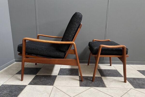 Fauteuil avec repose-pieds en teck danois Arne Wahl Iversen pour Komfort Denmark, des années 1960.