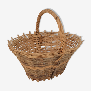 Ancien panier tressé en bois et osier