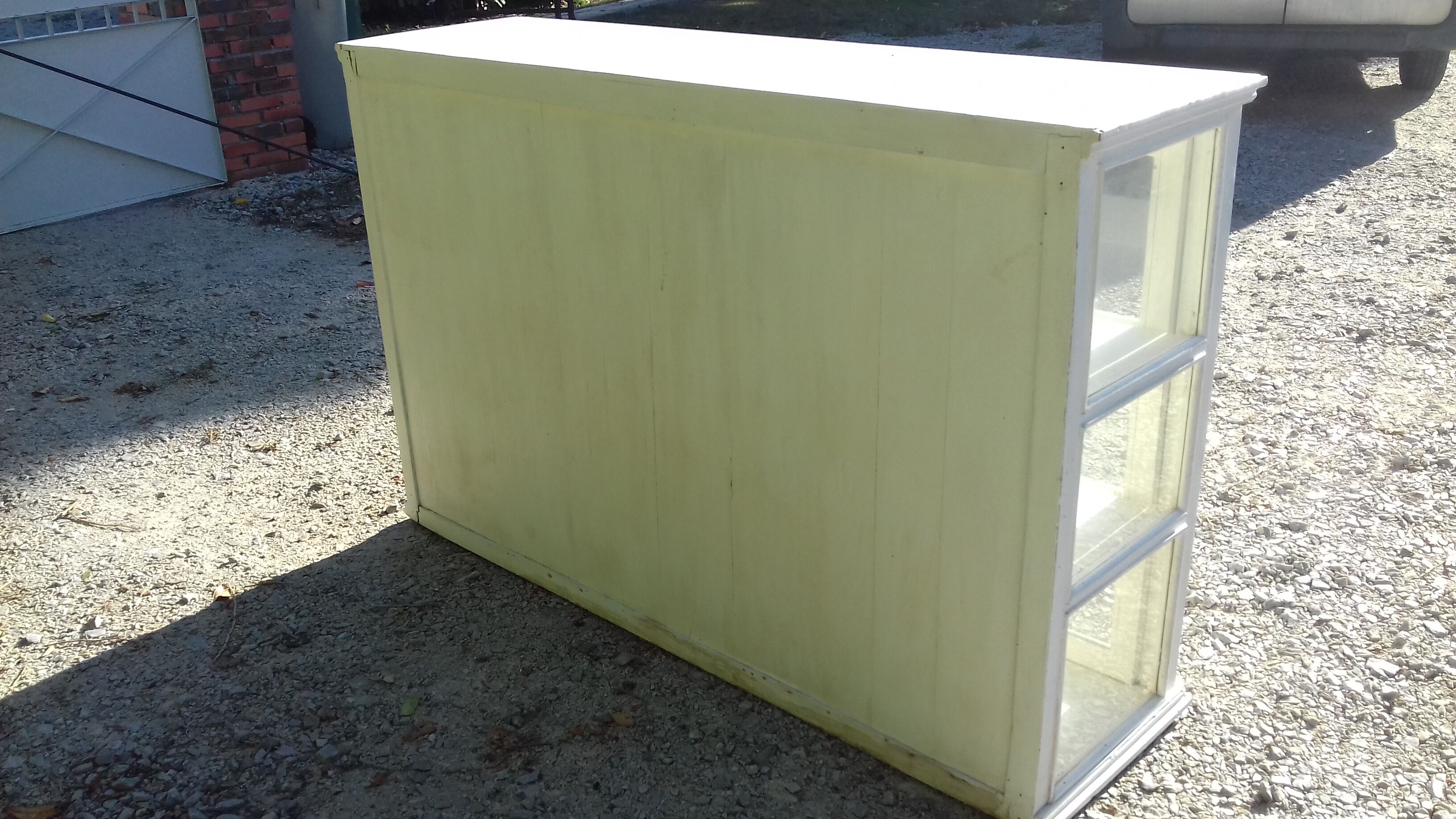 Showcase 2 doors sliding white