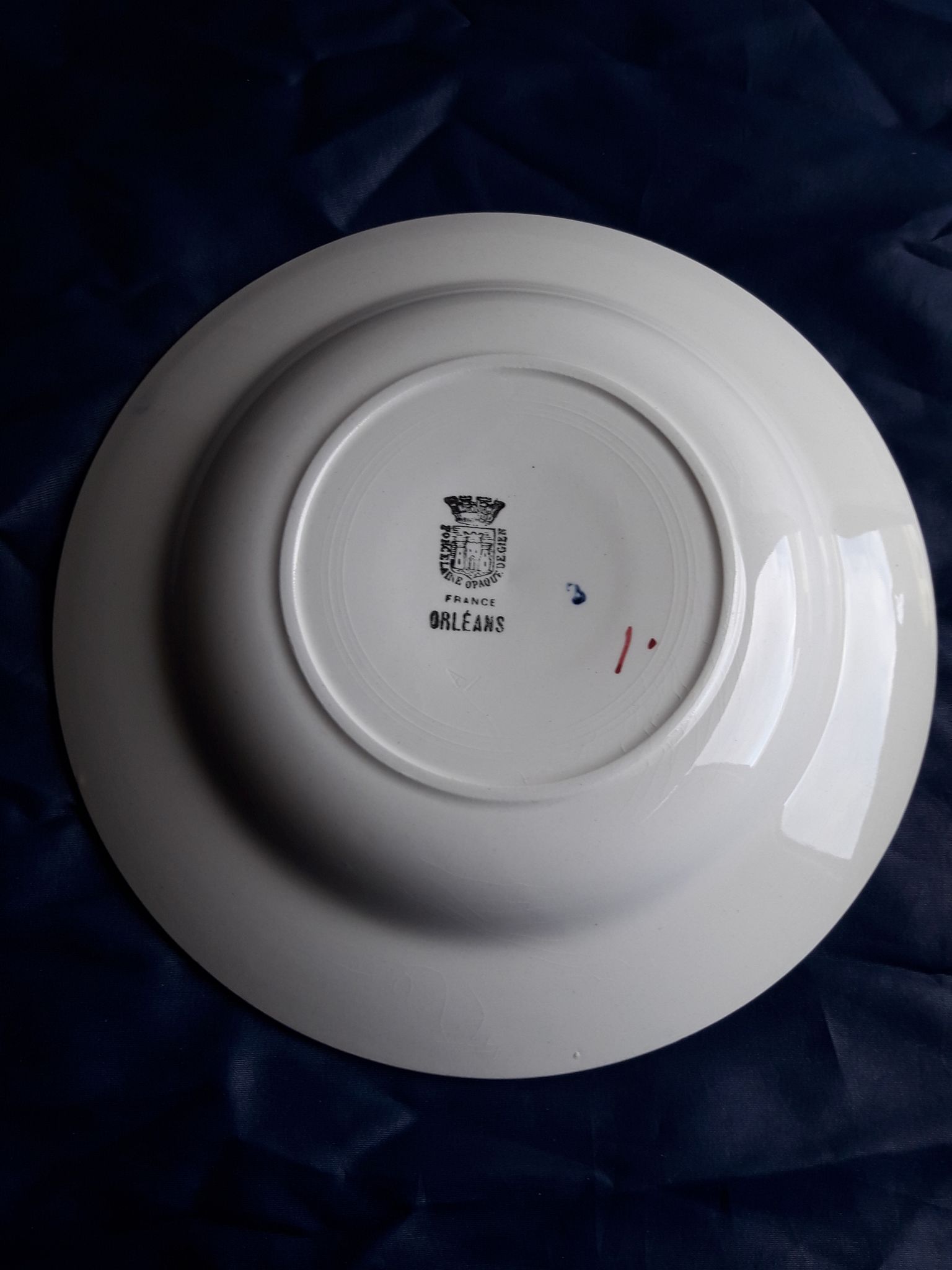 4 hollow plates in opaque porcelain from Gien model Orleans diam 22.5 cm