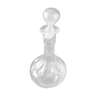 Liquor carafe and its cap