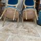 Paire de chaises médaillon en velours