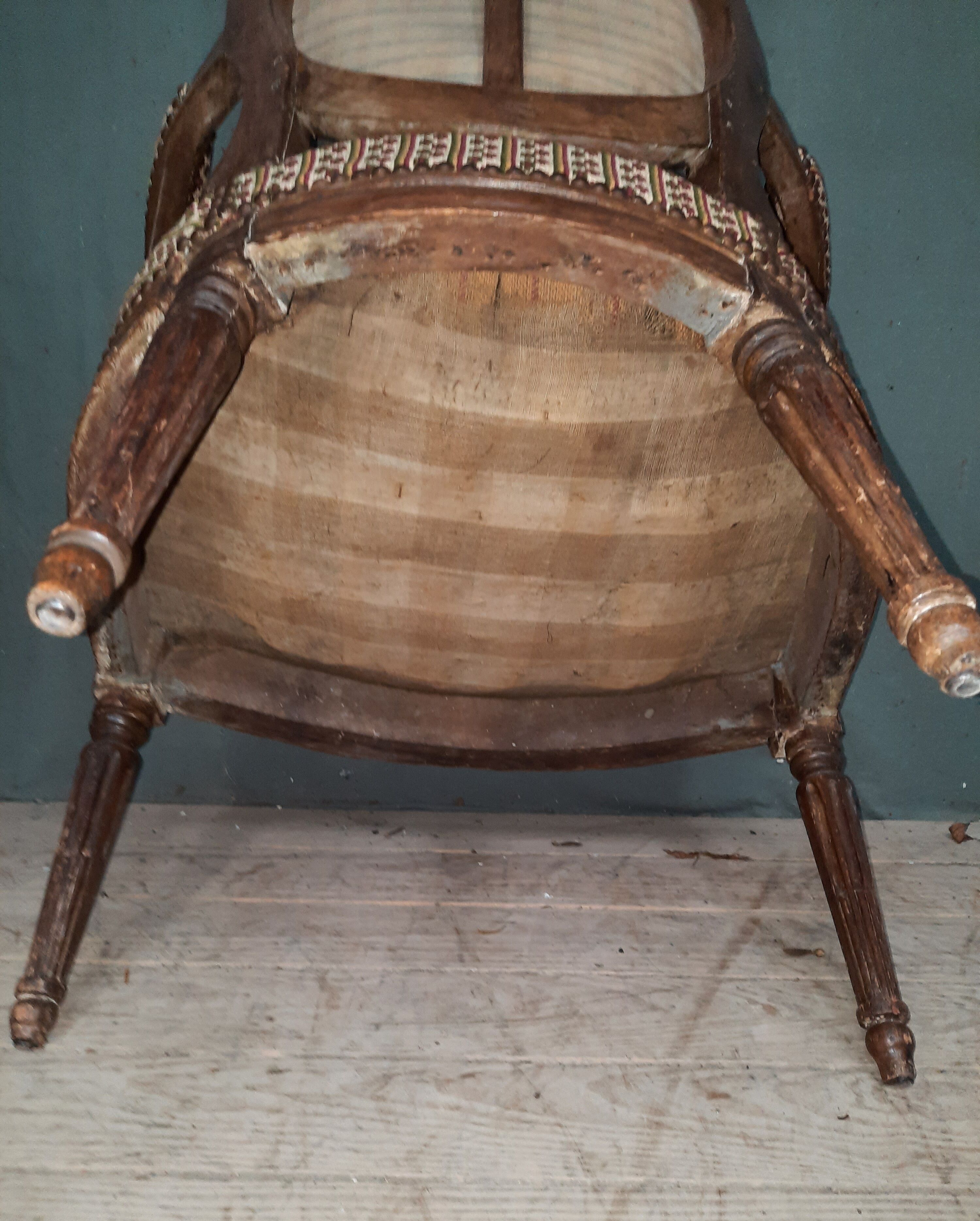 Fauteuil medaillon Louis XVI