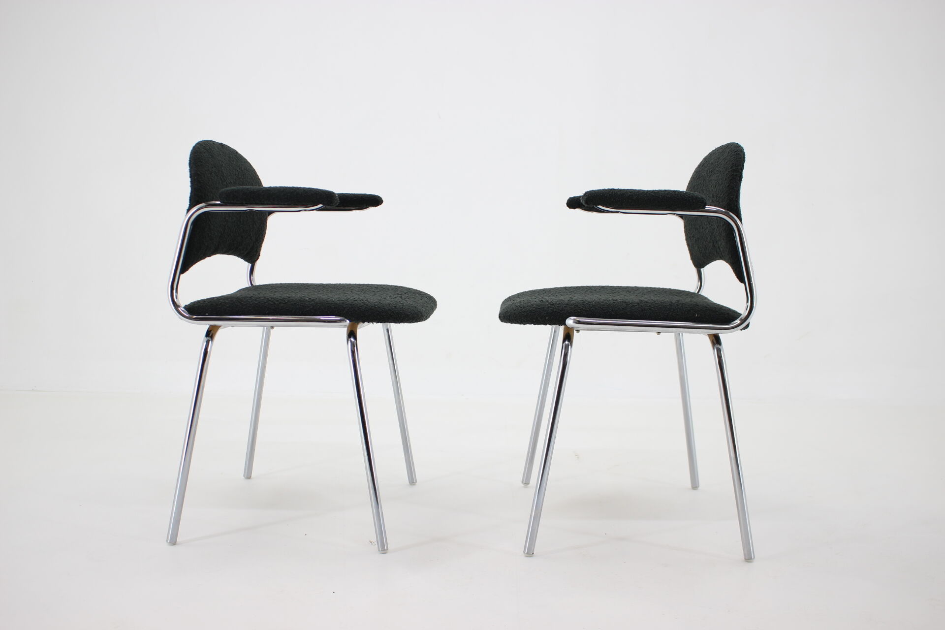 Fauteuils tubulaires design des années 1970, Tchécoslovaquie