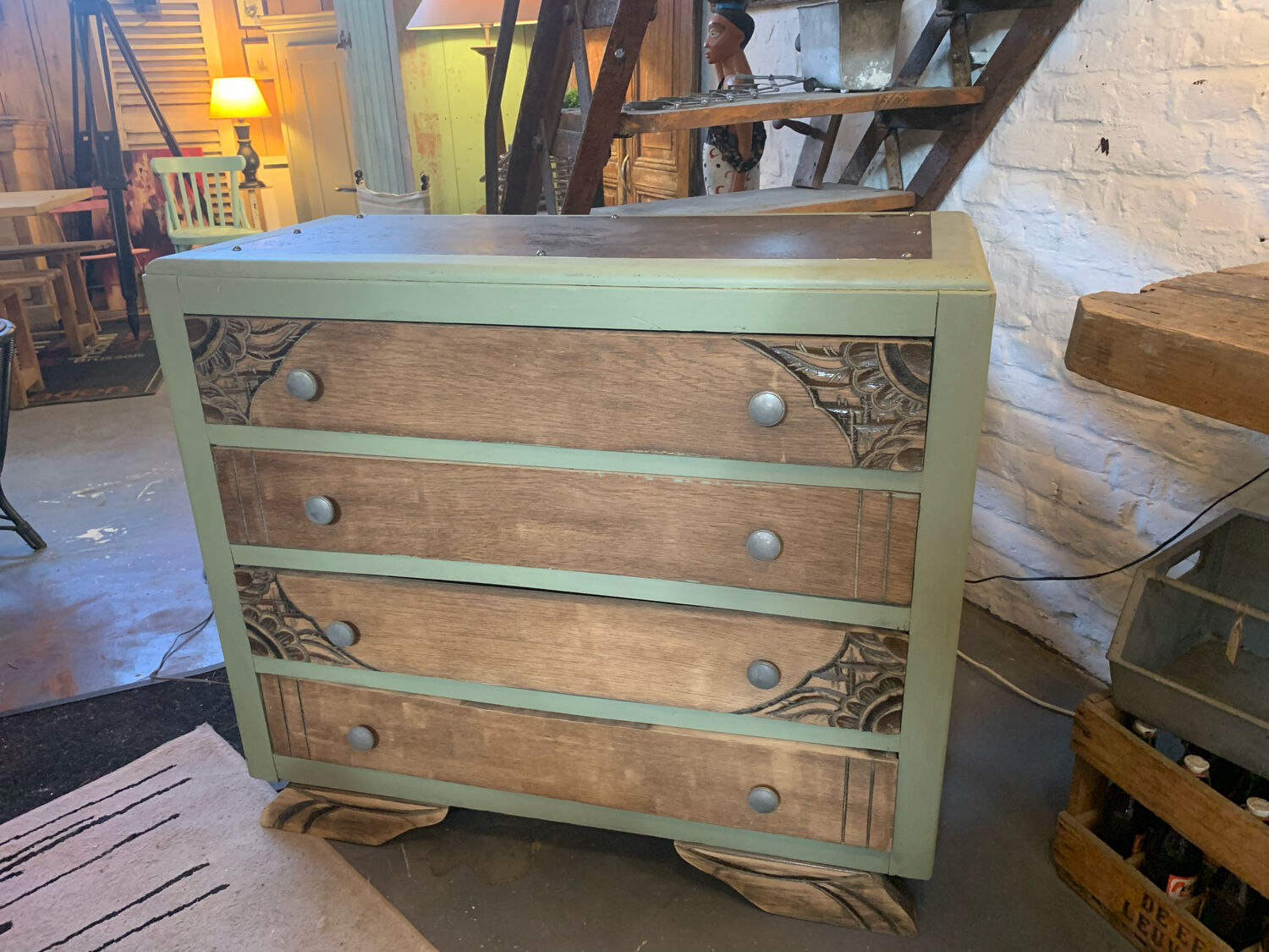 Art Deco chest of drawers