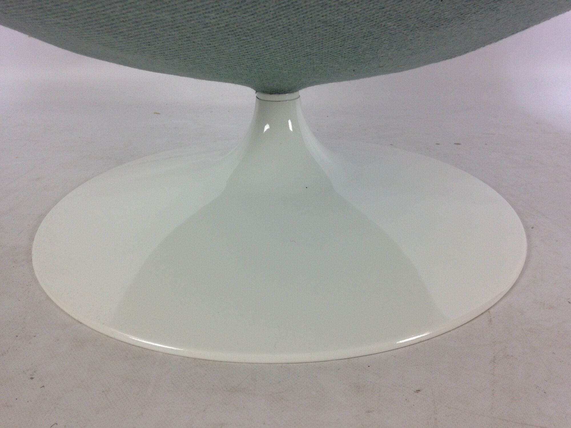 F557 oyster lounge chair by Pierre Paulin for Artifort, 1960