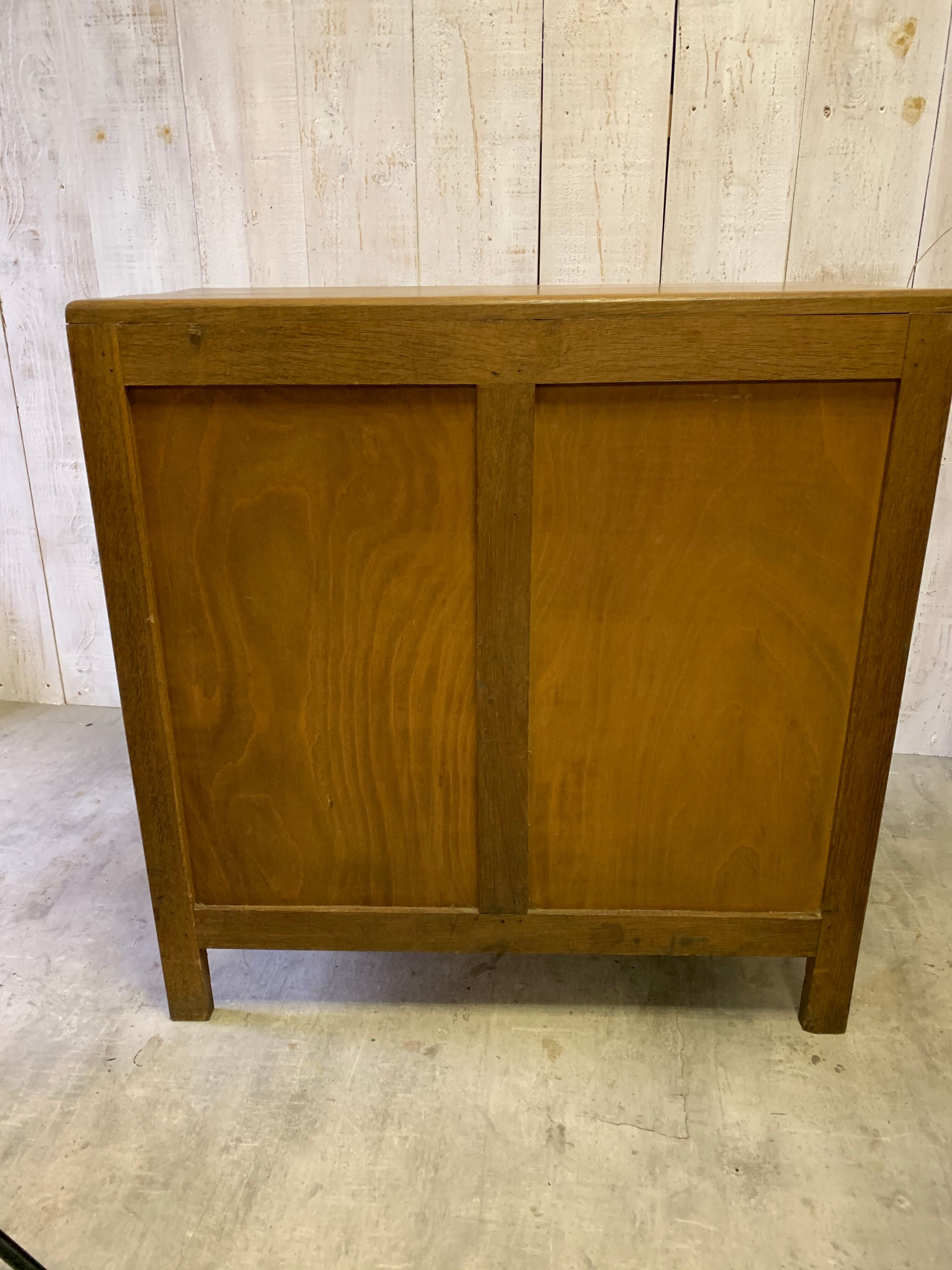 Vintage chest of drawers