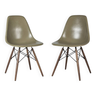 Raw Umber Pair (2) Herman Miller Original Eames DSW Side Shell Chairs