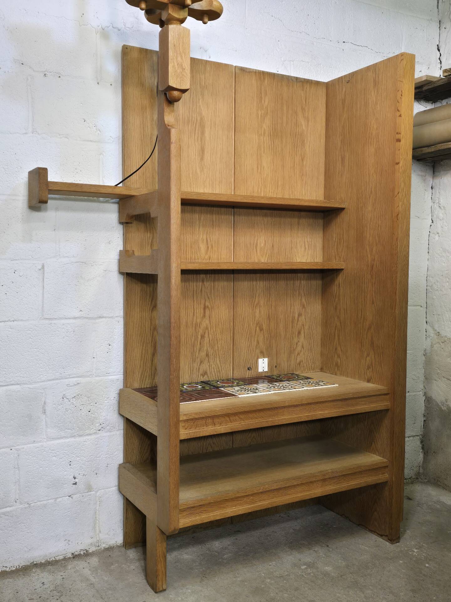 Guillerme and Chambron and Danikowski bookshelf 1960