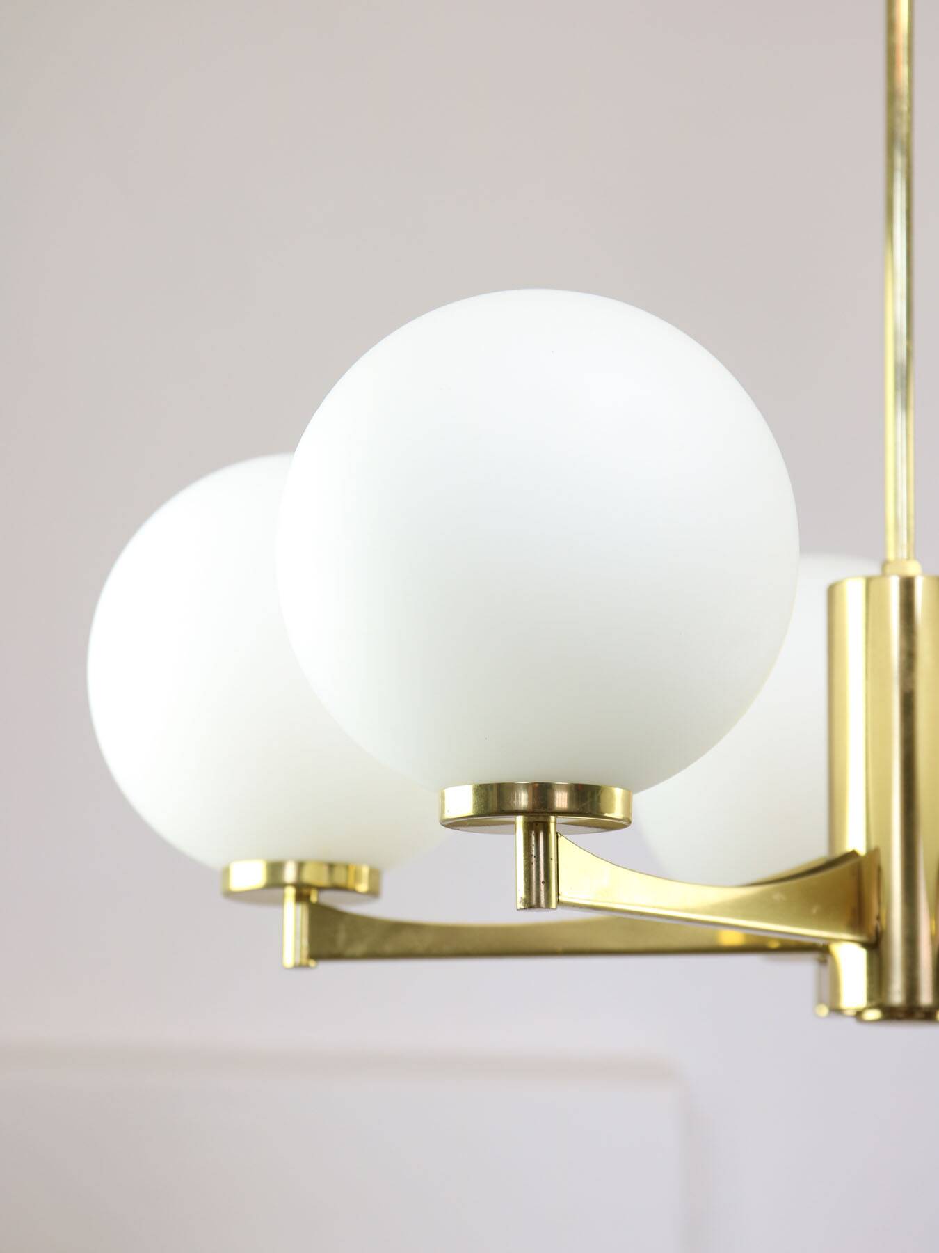 Mid-century Modern Italian Brass and Opaline Chandelier, 1960s