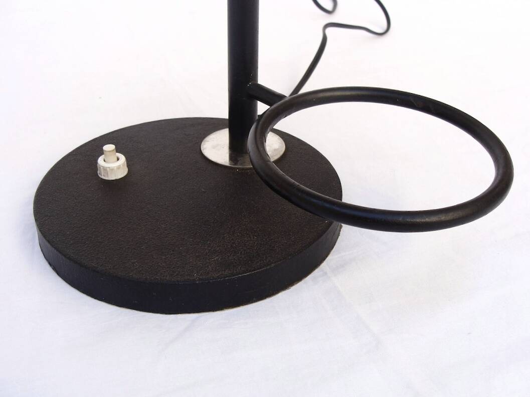 Designer desk lamp 1950, lacquered metal and chrome.