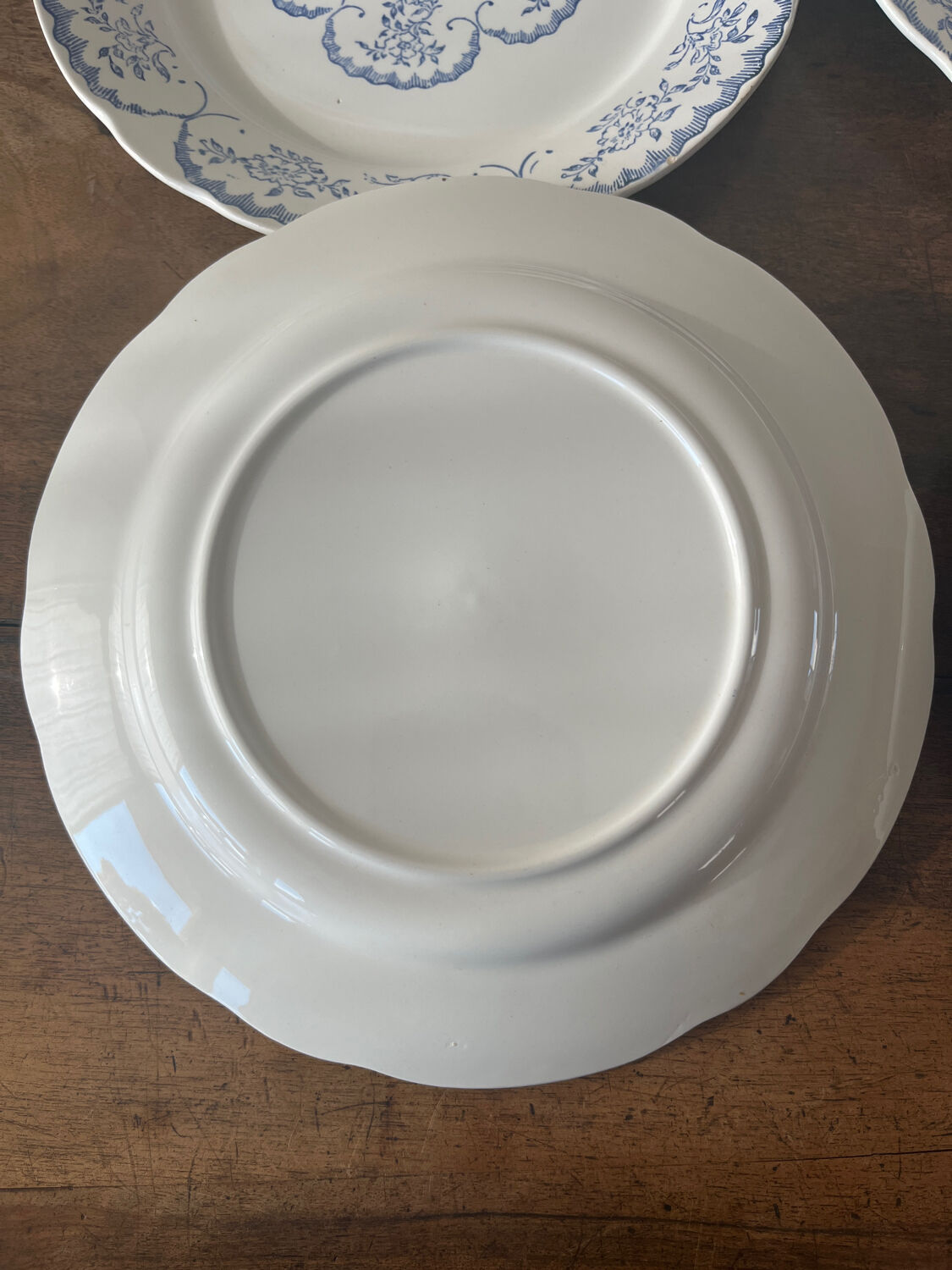4 old flat plates