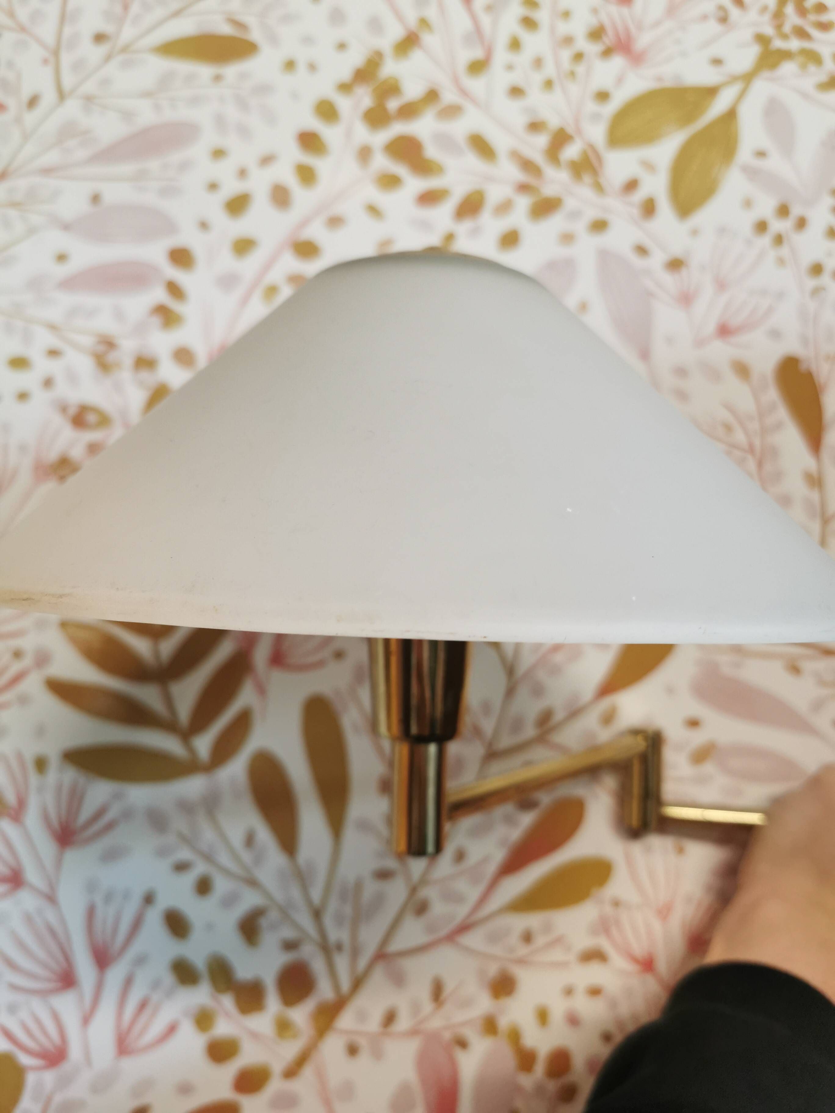 Brass wall lamp with vintage articulated arm, glass and brass shade