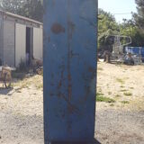 Industrial iron dressing cabinet