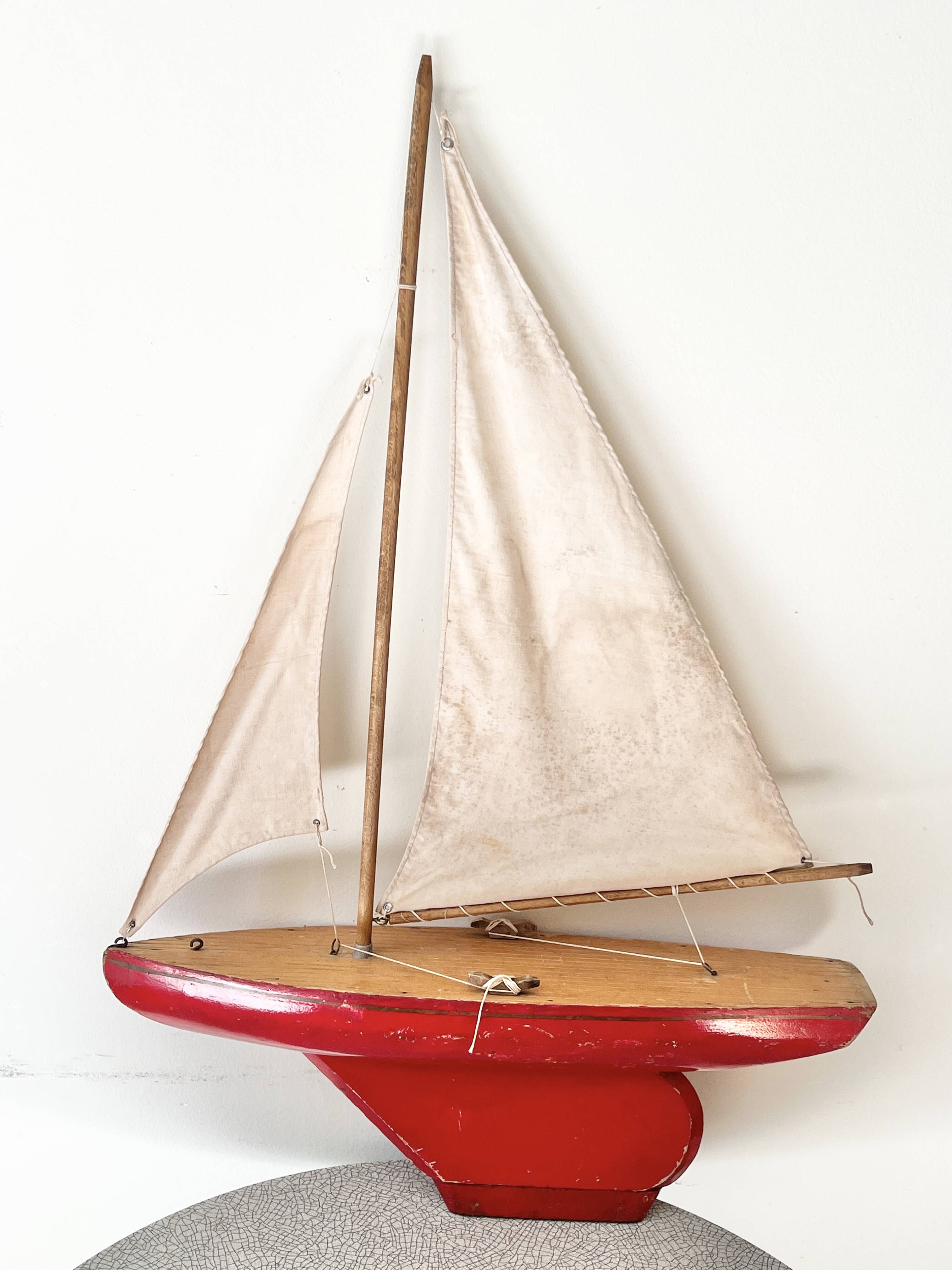 Voilier De Bassin Ancien Vogu'Enmer VP40 - Bois - Jouet Français Vintage à Hublots