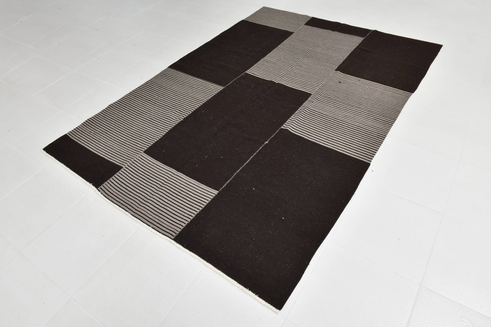 Black and Taupe Handknotted Wool Kilim Rug, 174x251 Cm