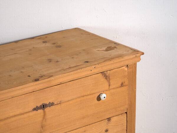 Antique solid wood chest of drawers (c.1920)