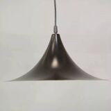 Black lacquered metal pendant light