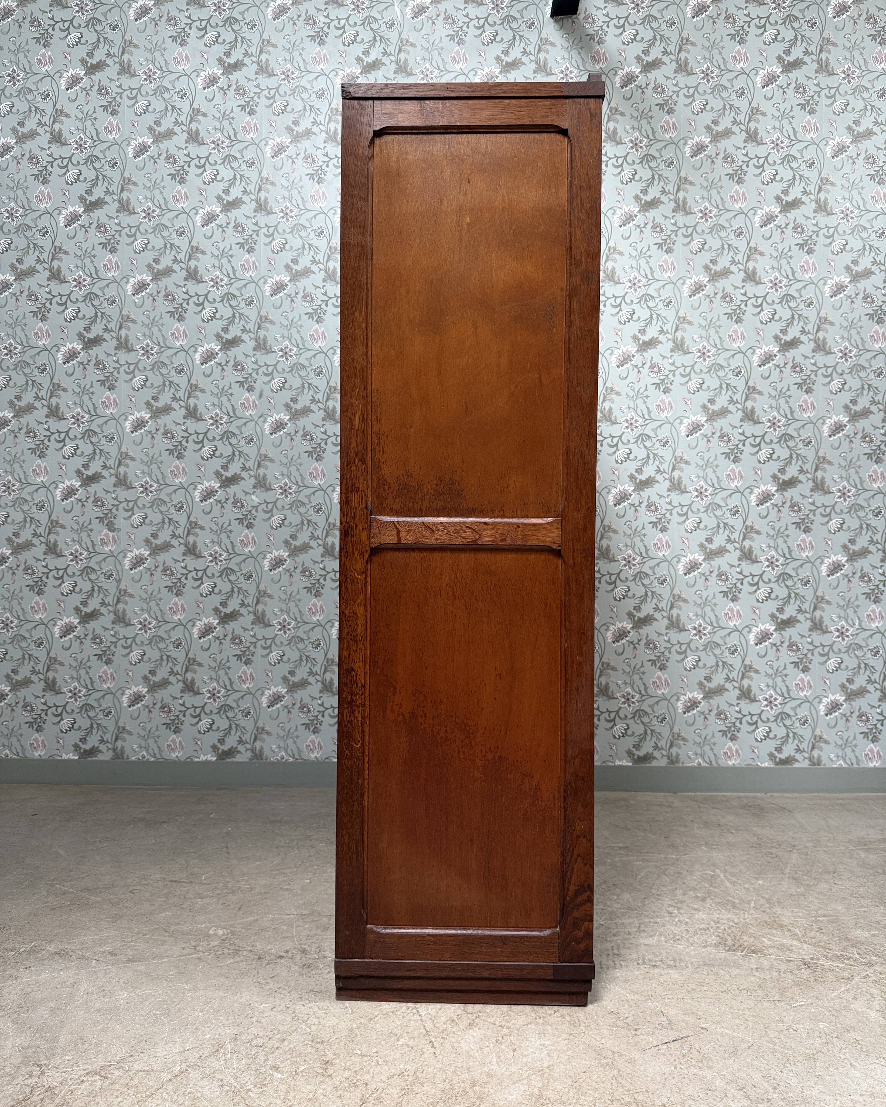 Large Parisian wardrobe with sliding doors