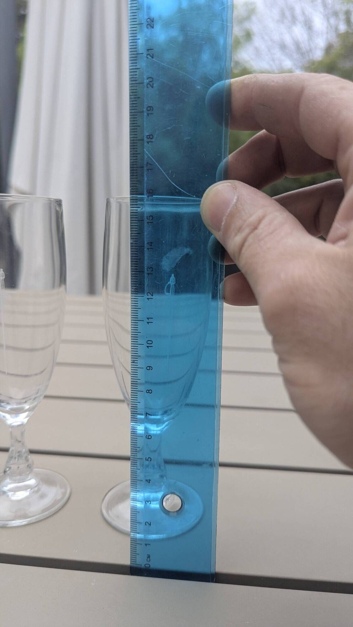 Lot de 2 flûtes à champagne / verres à dégustation gravés