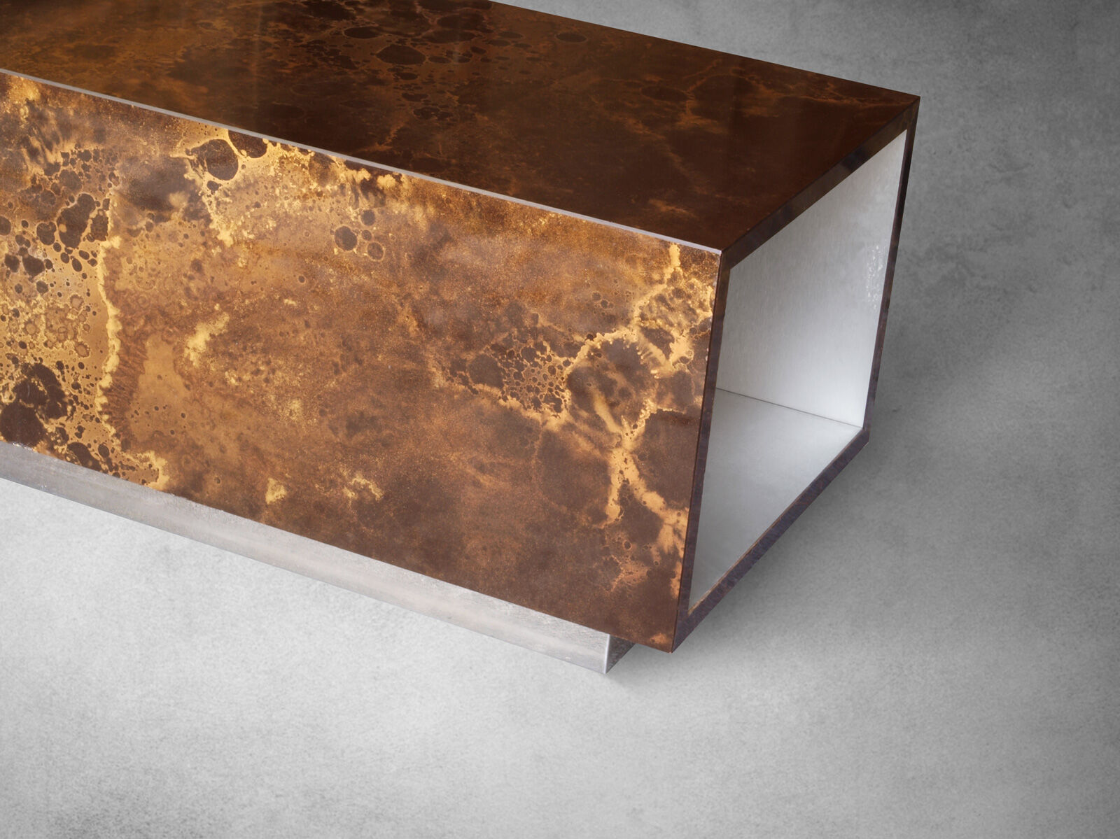 Set of low tables solar flare pattern by Guy Lefevre for Roset line