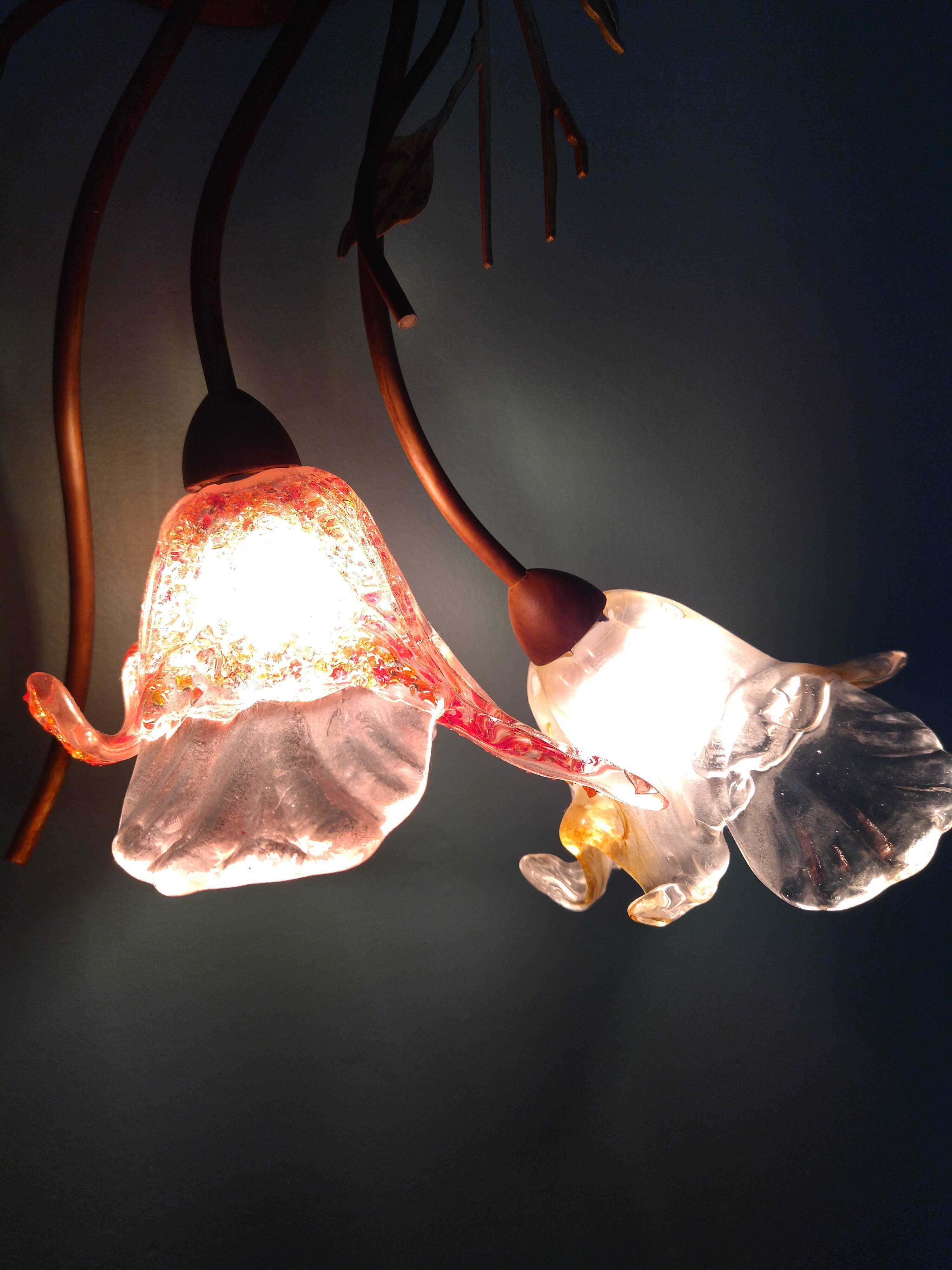 Applique italienne IDL en forme d'Iris en verre soufflé