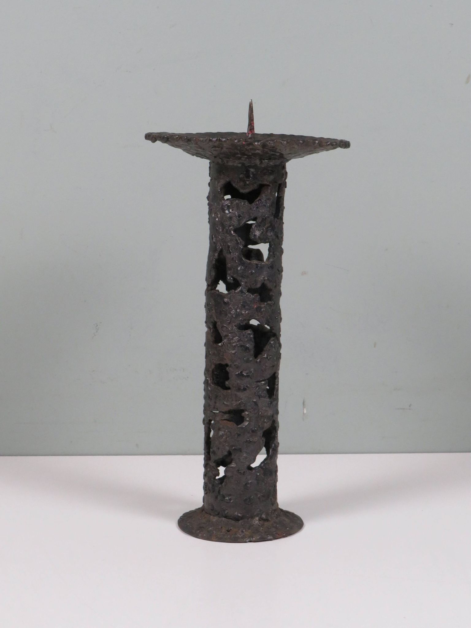 Brutalist wrought iron chandelier, European craftsmanship, 1960s.