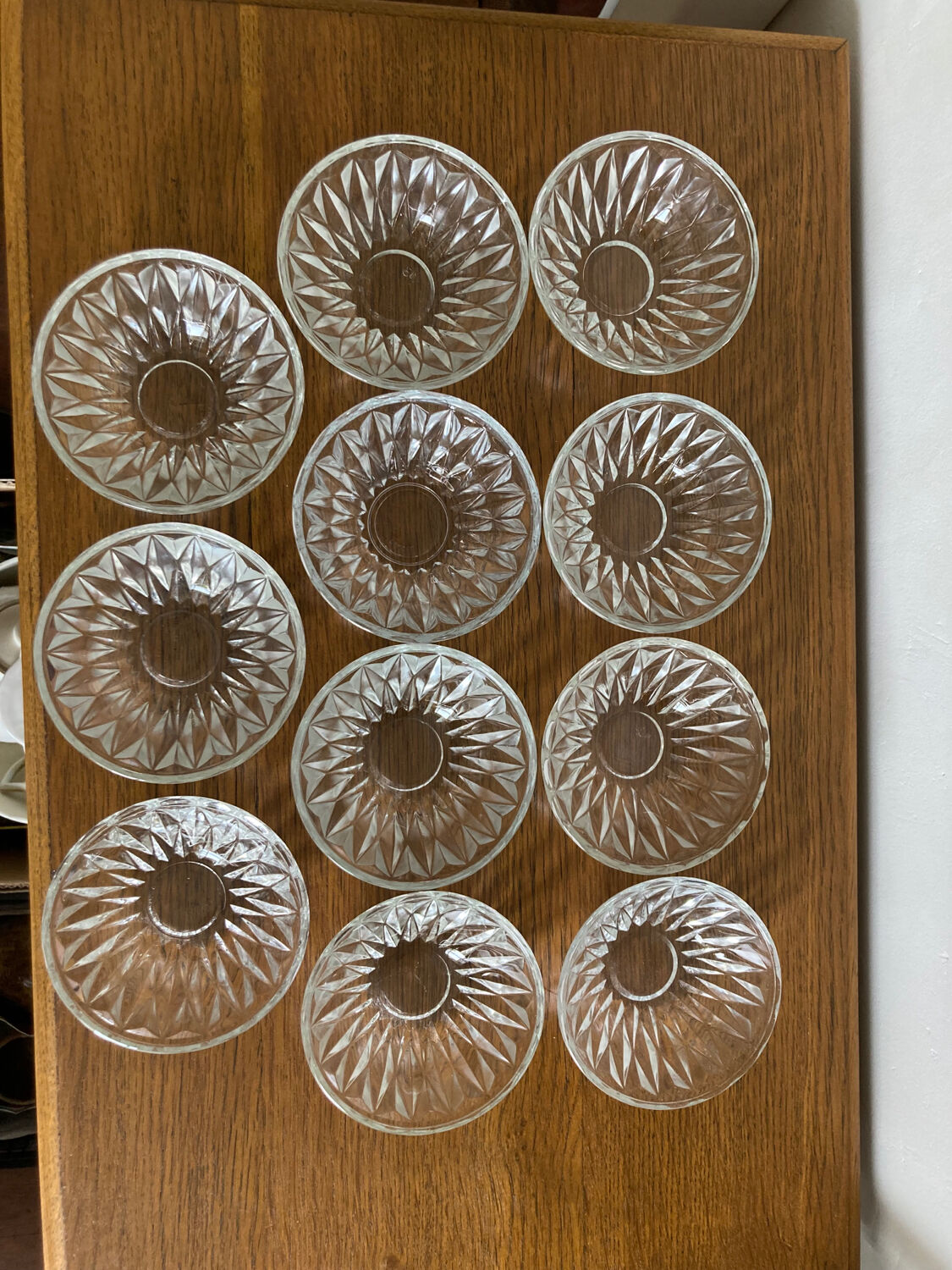 Set of 11 dessert bowls