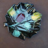 Ceramic leaf-shaped catchall