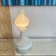 Lampe Opaline blanche forme de pion d’echec, Vintage