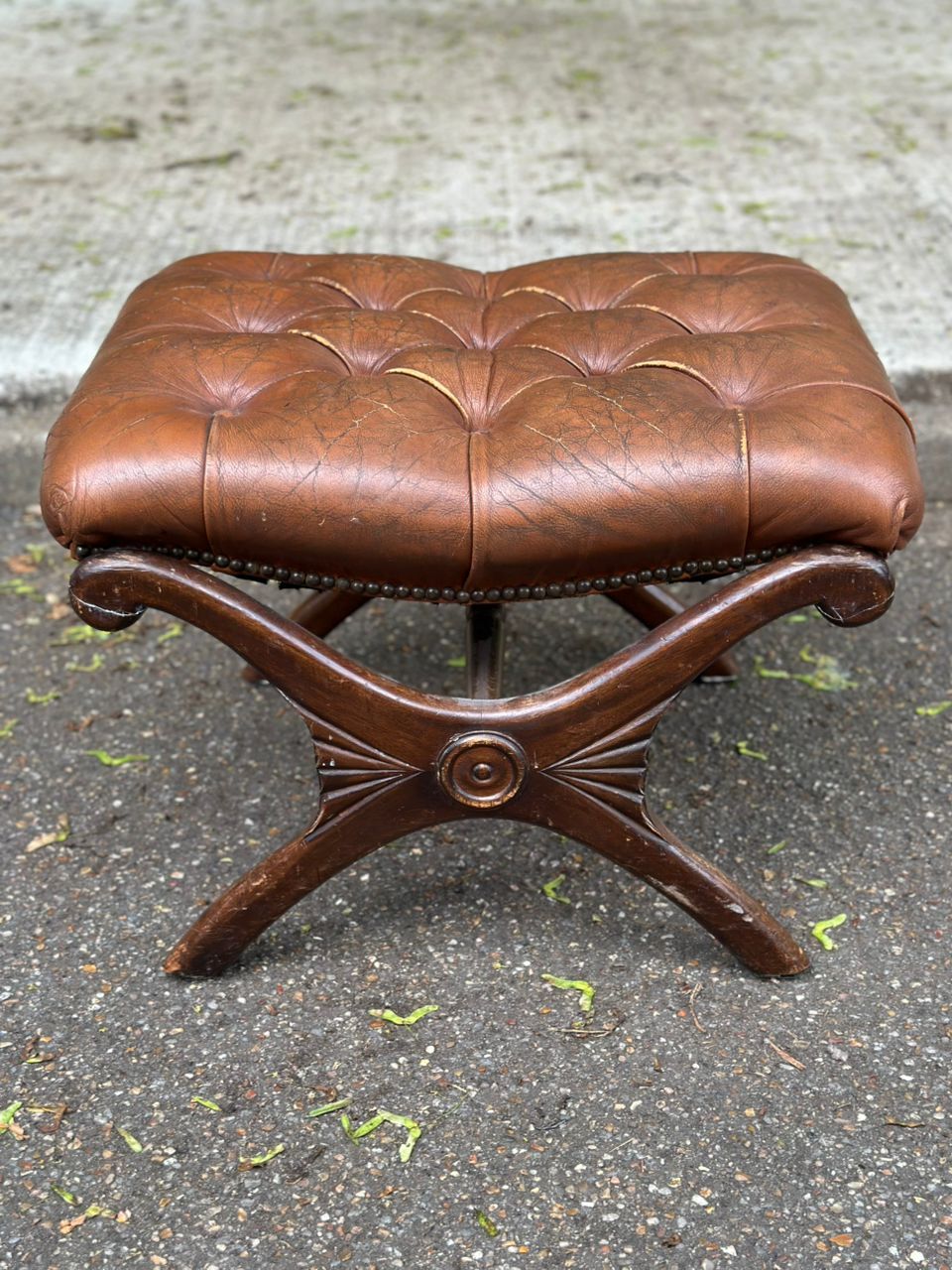 Brown leather Chesterfield pouffe footstool from the 1970s.