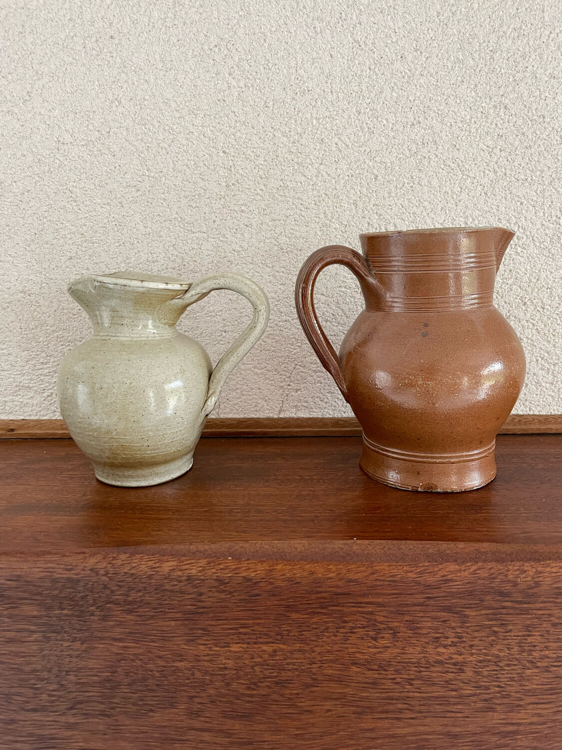 Lot pitchers in real sandstone