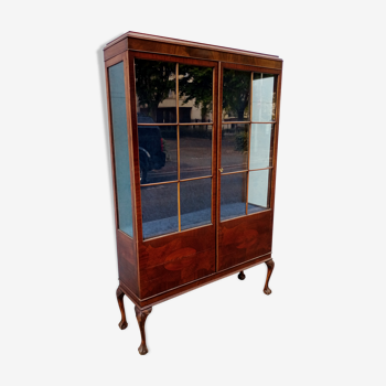 Showcase english mahogany