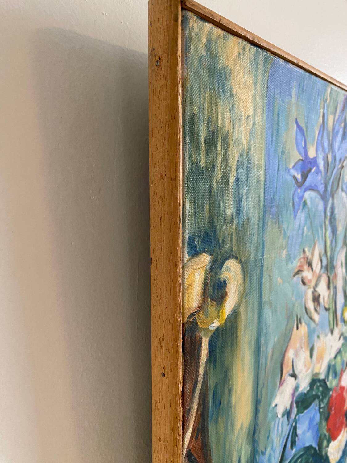 Still life with apples and flowers